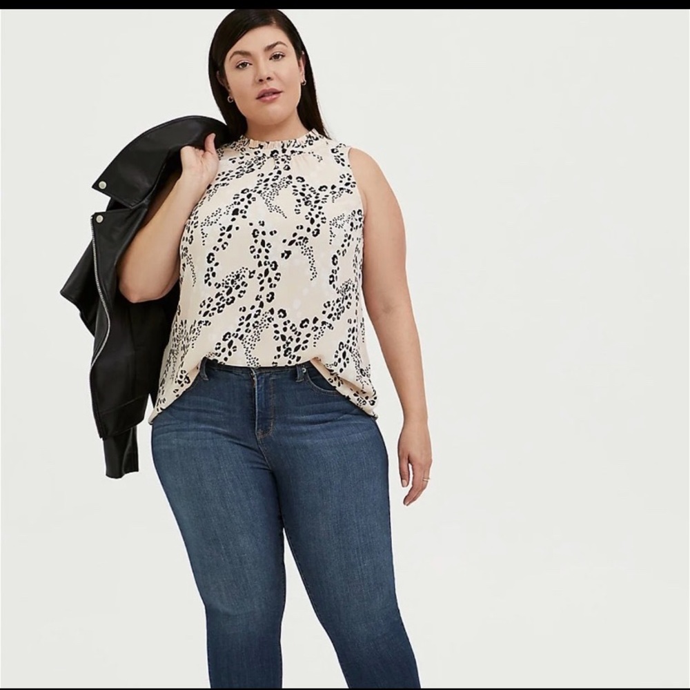 BNWT Torrid Leopard Top